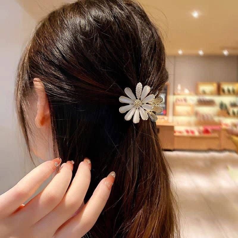 مینی کلیپس بابونه