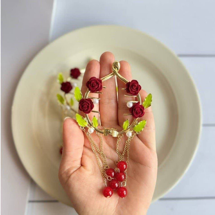 گوجه ای شکوفه قرمز